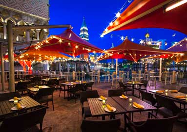 b&b burger & bar patio las vegas