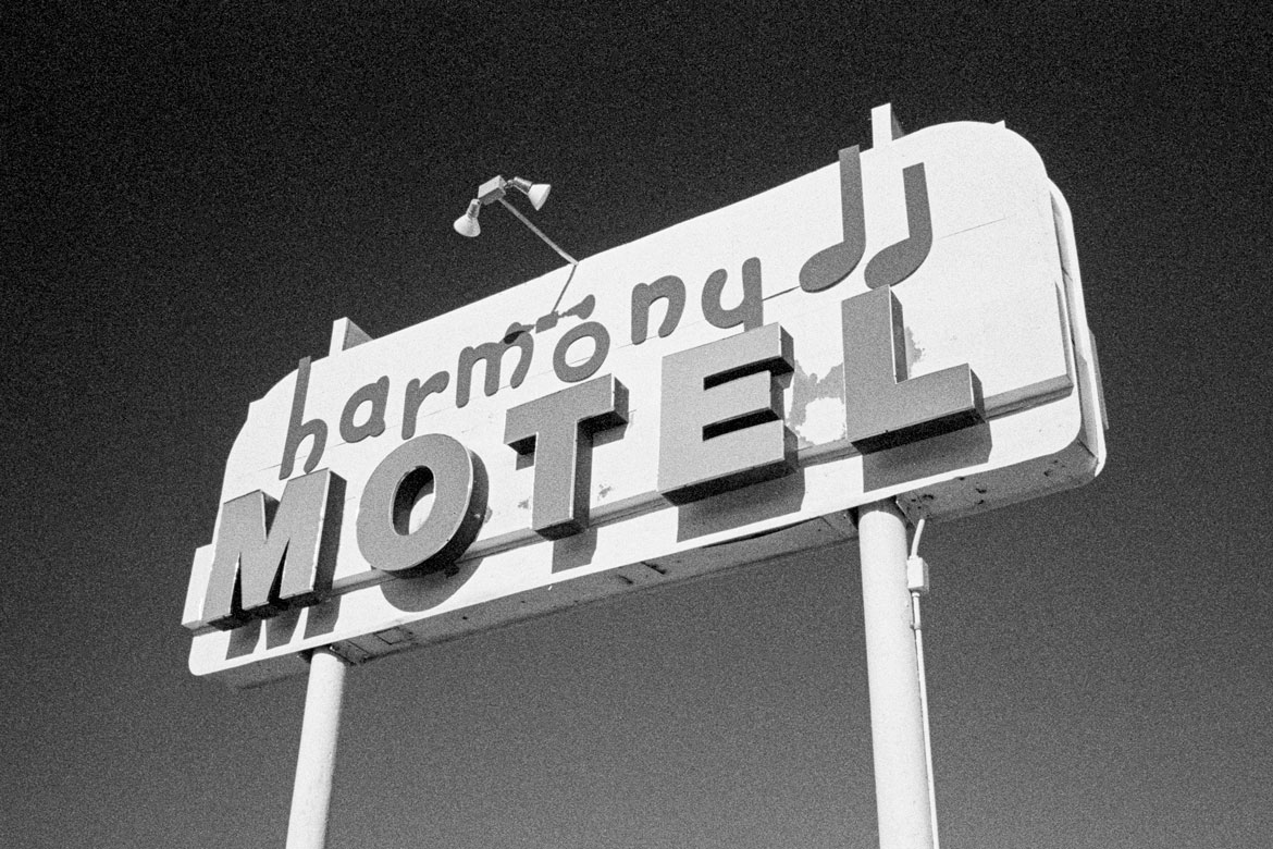 kodak t-max 3200 harmony motel